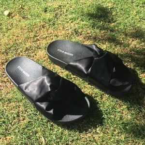 Steve Madden Pool Slide